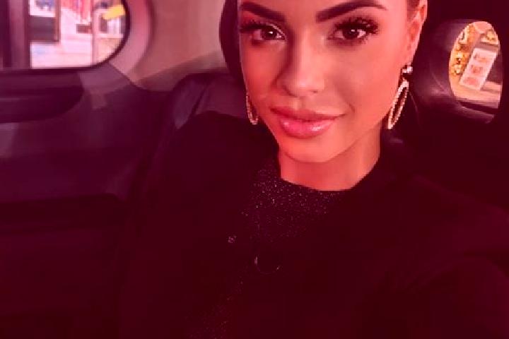 Olivia, 29, a black dark-eyed european companion based in Sogliano Cavour. Offering BDSM, A-Level, OWO, Dinner Date. Available for incall and outcall, day an...