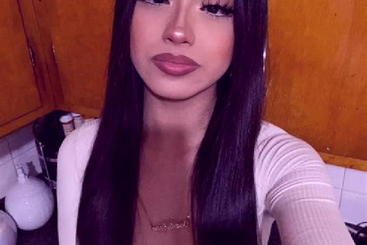 Olivia, 29, a black grey-eyed latina companion based in St. Paul. Offering Roleplay, Couples, A-Level, Deep French Kissing. Available for incall and outcall,...