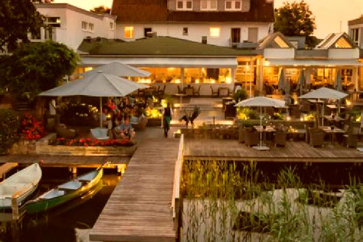 Olivia, 29 — Escort in Ratzeburg, Germany