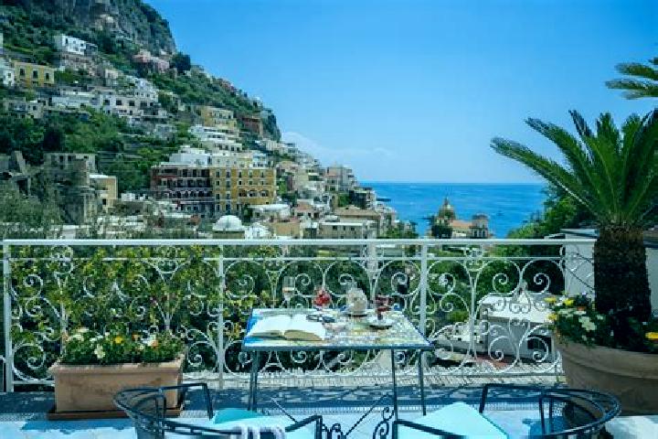 Olivia, 29 — Escort in San Prisco, Italy