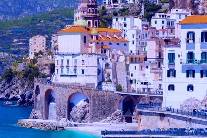Olivia, 29 — Escort in Secli, Italy