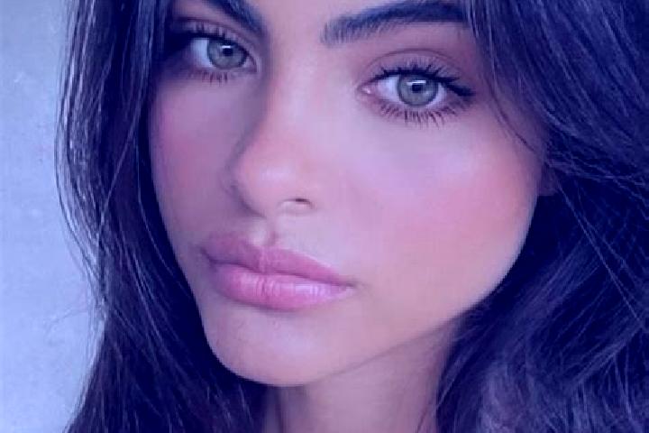 Olivia, 30, a brunette green-eyed caribbean companion based in Masnieres. Offering Fetish, Duos, Girlfriend Experience. Available for incall and outcall, day...