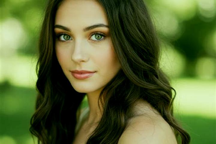 Olivia, 30, a brunette hazel-eyed mediterranean companion based in Huiji. Offering OWO, Couples, CIM, Party Girl. Available for incall and outcall, overnight...