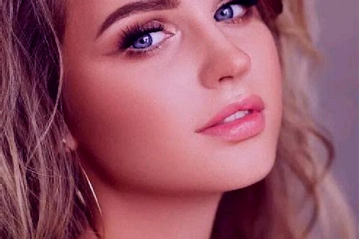 Olivia, 30, a dark blonde blue-eyed ebony companion based in Carceri. Offering OWO, Domination, Tantra, Overnight, A-Level. Available for incall and outcall,...