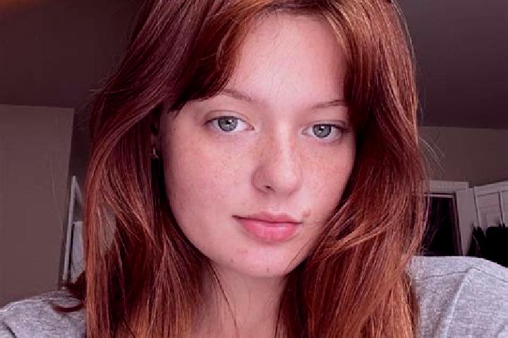 Olivia, 30, a red brown-eyed middle eastern companion based in Portugos. Offering Overnight, Massage, GFE. Available for incall and outcall, overnight bookin...