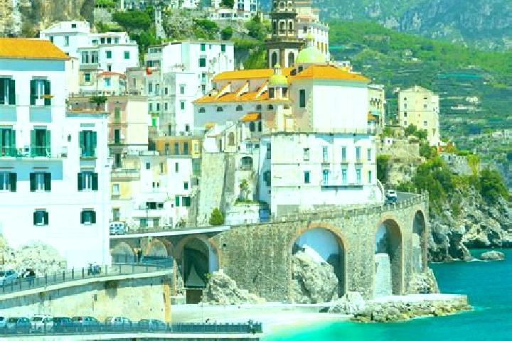Olivia, 30 — Escort in Predore, Italy