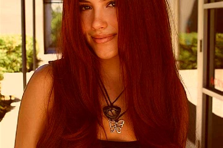 Olivia, 31, a auburn dark-eyed european companion based in Maqellare. Offering GFE, Travel Companion, Duos, BDSM. Available for incall and outcall, day and e...