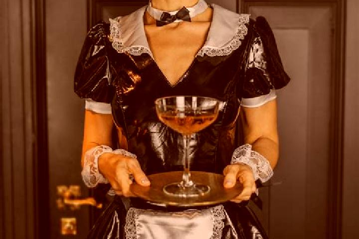 Olivia, 32, a brunette dark-eyed caucasian companion based in Barton under Needwood. Offering Roleplay, Party Girl, Massage, BDSM, Striptease. Available for ...