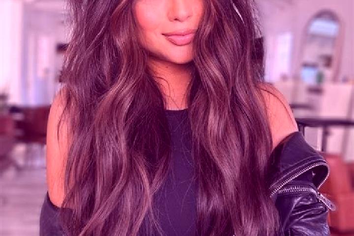 Olivia, 32, a brunette dark-eyed ebony companion based in Houren. Offering Striptease, Tantra. Available for incall and outcall, day and evening dates.