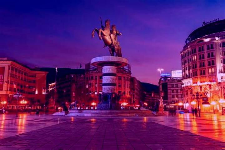 Olivia, 32 — Escort in Romanovci, North Macedonia