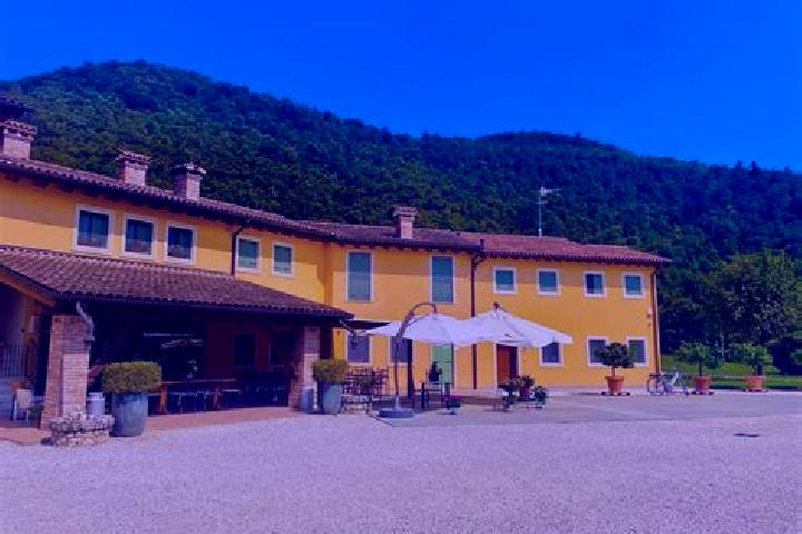 Olivia, 32 — Escort in Villaurbana, Italy