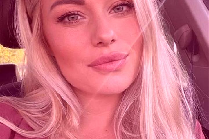 Olivia, 33, a blonde hazel-eyed indian companion based in Fambach. Offering Massage, A-Level, Party Girl, Overnight. Available for incall and outcall, overni...