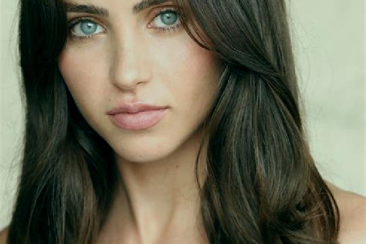 Olivia, 33, a brunette hazel-eyed middle eastern companion based in Bionaz. Offering GFE, BDSM. Available for incall and outcall, day and evening dates.