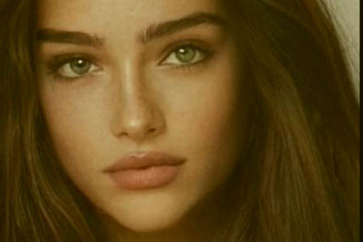 Olivia, 33, a chestnut grey-eyed caucasian companion based in Ashar. Offering A-Level, Erotic Massage, Overnight, Tantra. Available for incall and outcall, d...