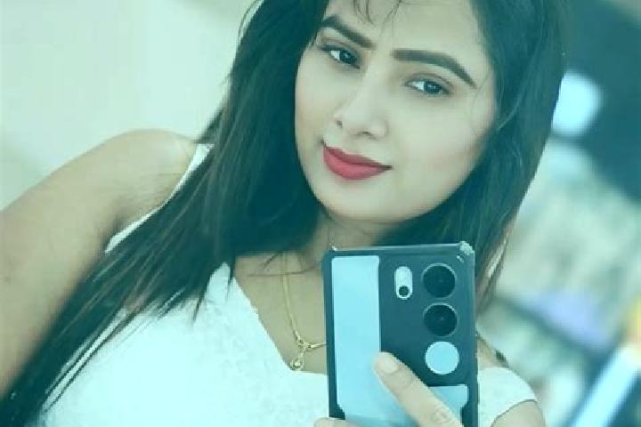 Olivia, 33 — Escort in Pipraich, India