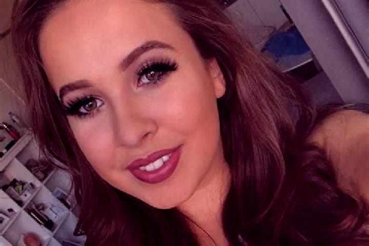 Olivia, 34, a auburn dark-eyed caribbean companion based in Schaltin. Offering Dinner Date, GFE, Duos, Party Girl. Available for incall and outcall, overnigh...