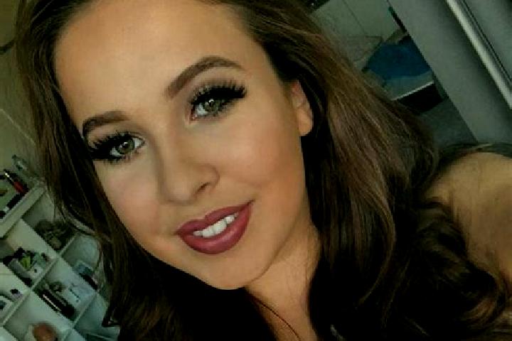 Olivia, 34, a auburn hazel-eyed caucasian companion based in Casanova Lerrone. Offering Overnight, Couples, A-Level, Fetish. Available for incall and outcall...