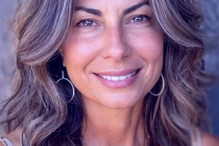 Olivia, 34, a brunette grey-eyed middle eastern companion based in Formica. Offering Massage, Dinner Date, Girlfriend Experience, A-Level. Available for inca...