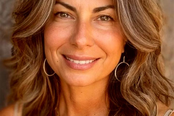 Olivia, 34, a brunette grey-eyed mixed companion based in Vershina Tei. Offering Massage, CIM, Deep French Kissing, Striptease. Available for incall and outc...