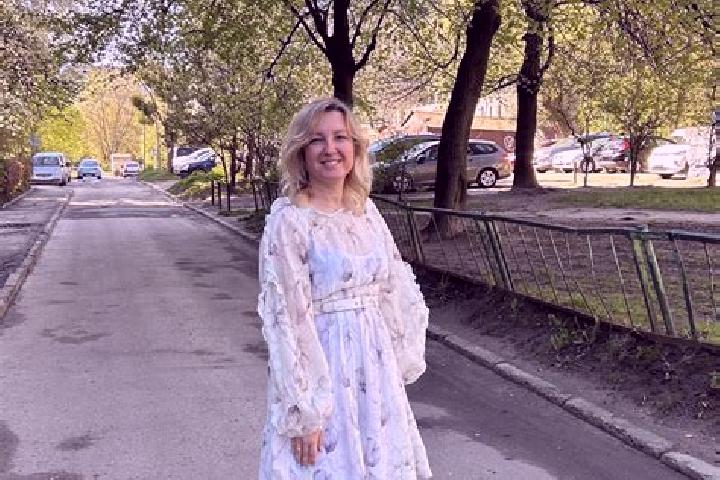 Olivia, 34 — Escort in Pustomyty, Ukraine