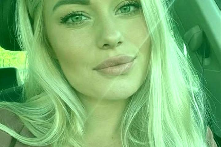 Olivia, 35, a blonde hazel-eyed slavic companion based in Linabuan. Offering A-Level, Couples, Travel Companion, Erotic Massage, Girlfriend Experience. Avail...
