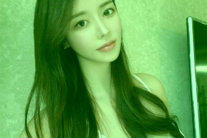Olivia, 35 — Escort in Karatobe, China