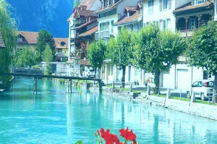 Olivia, 35 — Escort in Oberduernten, Switzerland