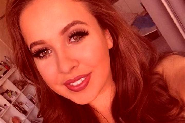 Olivia, 36, a blonde brown-eyed european companion based in Hamersley. Offering A-Level, CIM, Travel Companion. Available for incall and outcall, overnight b...