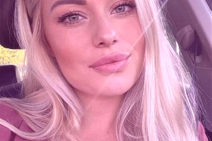 Olivia, 36, a blonde hazel-eyed mixed companion based in Dolno Sonje. Offering Striptease, Domination, Girlfriend Experience, Dinner Date, GFE. Available for...