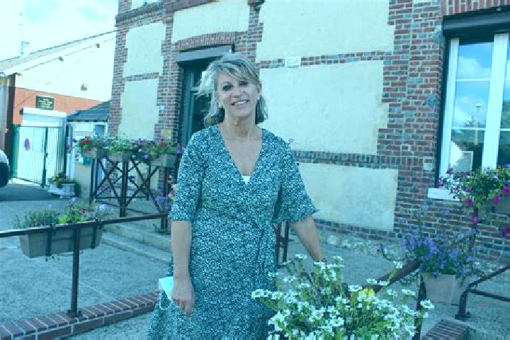 Olivia, 36 — Escort in Berville-sur-Seine, France