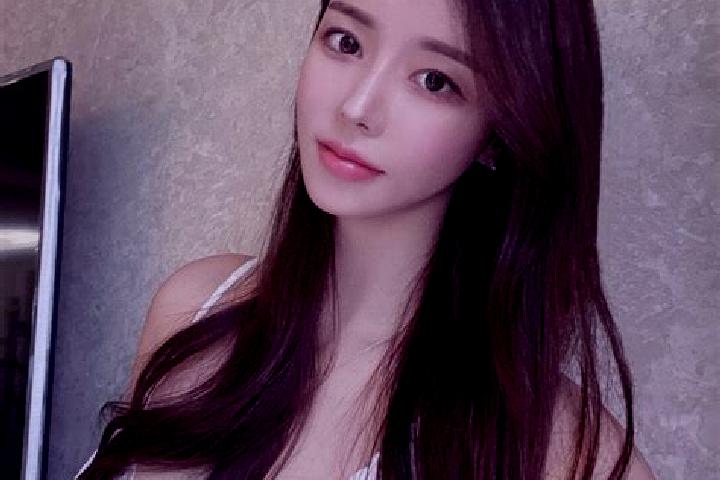 Olivia, 36 — Escort in Longtanzi, China