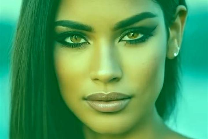 Olivia, 37, a red dark-eyed latina companion based in Curepipe. Offering Erotic Massage, Dinner Date, A-Level. Available for incall and outcall, overnight bo...