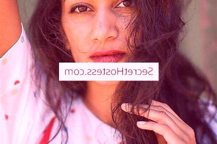 Olivia, 38, a brunette dark-eyed indian companion based in Fulu. Offering Couples, Dinner Date, Deep French Kissing, Erotic Massage. Available for incall and...