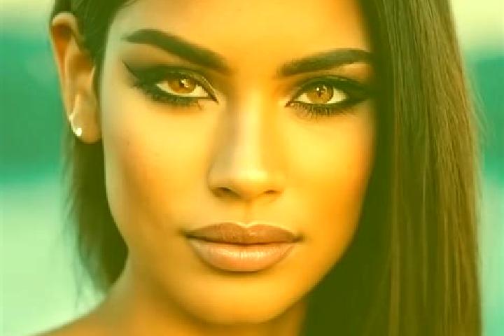 Olivia, 38, a chestnut dark-eyed latina companion based in Bomy. Offering OWO, Couples, CIM. Available for incall and outcall, day and evening dates.