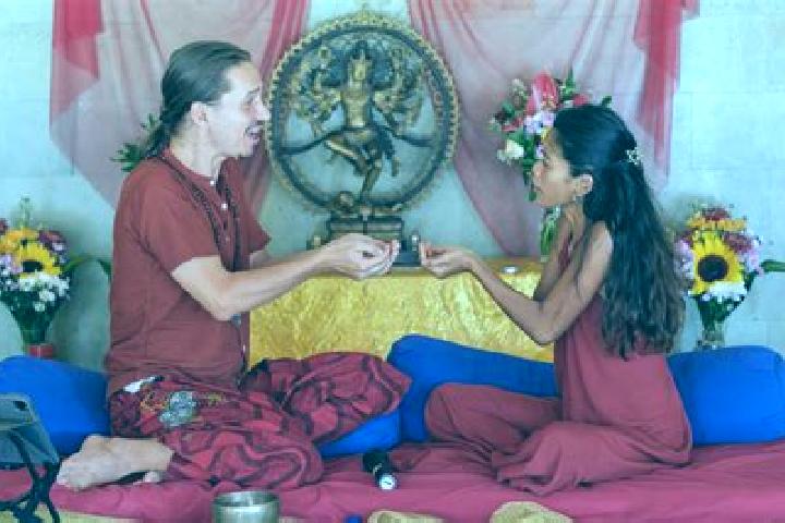 Olivia, 39, a red amber-eyed indian companion based in Salvacion. Offering Girlfriend Experience, Dinner Date, Roleplay, Tantra. Available for incall and out...