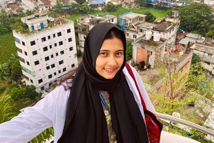 Olivia, 39 — Escort in Kishorganj, Bangladesh
