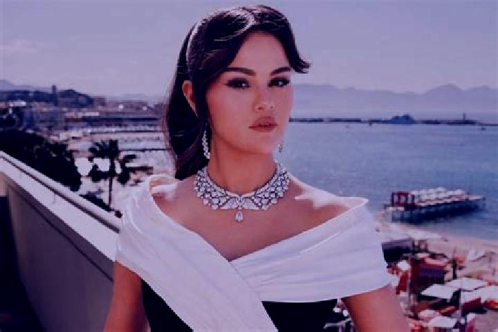Olivia, 39 — Escort in Samaran, Indonesia