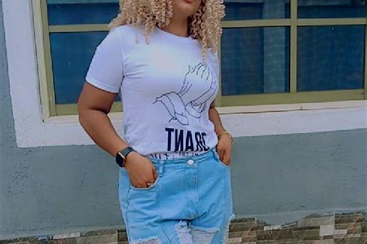Olivia, 39 — Escort in Umunze, Nigeria