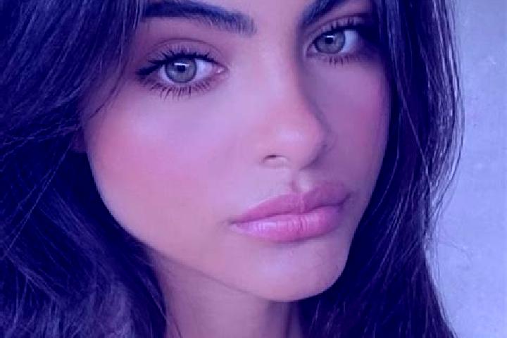 Penelope, 20, a black dark-eyed indian companion based in Phu Loc. Offering 69, A-Level, Fetish, Travel Companion. Available for incall and outcall, day and ...