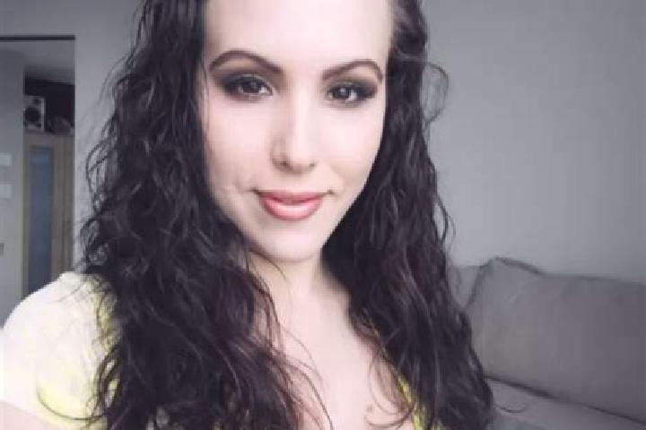 Penelope, 20, a black grey-eyed european companion based in La Higuerita. Offering Massage, Striptease, Roleplay. Available for incall and outcall, day and e...