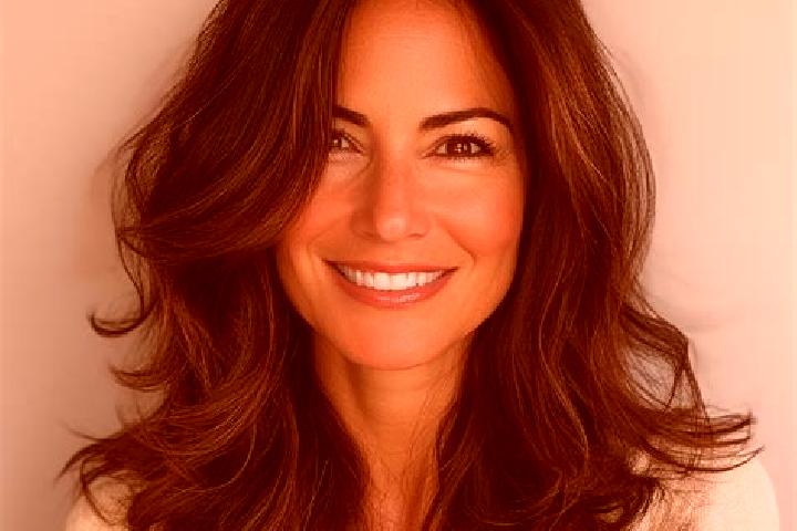 Penelope, 20, a brunette dark-eyed middle eastern companion based in Saint-Privat-des-Vieux. Offering Dinner Date, Travel Companion, Massage, Deep French Kis...