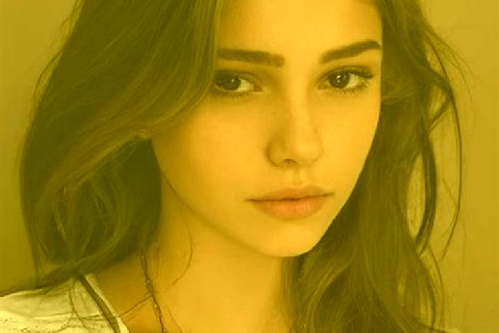 Penelope, 20, a chestnut amber-eyed slavic companion based in Yitang. Offering Party Girl, Deep French Kissing, Domination, Tantra, Girlfriend Experience. Av...