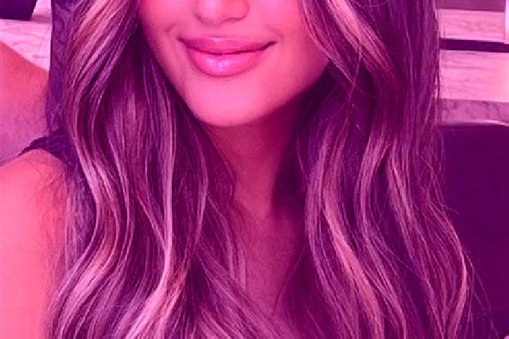 Penelope, 20, a dark blonde brown-eyed ebony companion based in Tandjouare. Offering Massage, Party Girl, Erotic Massage. Available for incall and outcall, d...