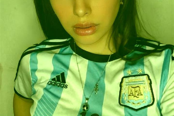 Penelope, 20 — Escort in Argentine, France