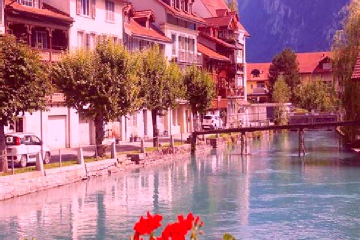 Penelope, 20 — Escort in Isenthal, Switzerland