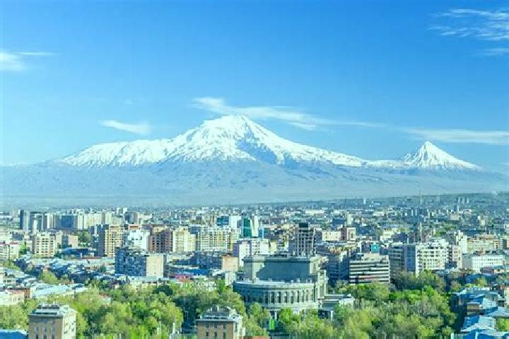 Penelope, 20 — Escort in Lusarat, Armenia