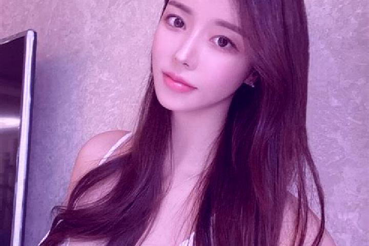 Penelope, 20 — Escort in Nanheng, China