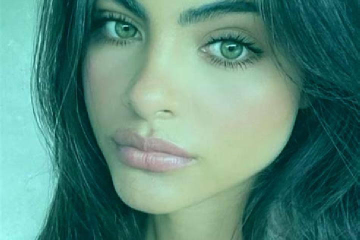 Penelope, 21, a black hazel-eyed caucasian companion based in Paldit. Offering OWO, Couples, Travel Companion, Prostate Massage. Available for incall and out...