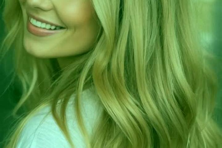 Penelope, 21, a blonde hazel-eyed indian companion based in Uivar. Offering Overnight, Massage. Available for incall and outcall, day and evening dates.