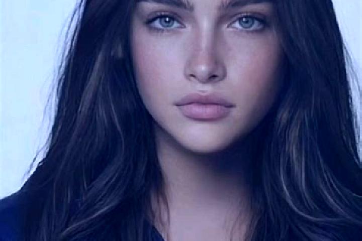 Penelope, 21, a brunette blue-eyed middle eastern companion based in Wirwignes. Offering A-Level, Fetish, Erotic Massage. Available for incall and outcall, d...
